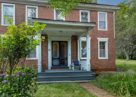 14 Barker Road Thetford VT 05058