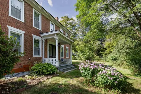 14 Barker Road Thetford VT 05058