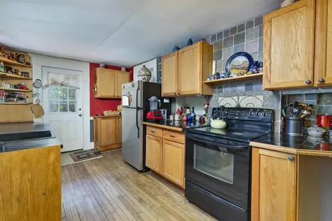 14 Barker Road Thetford VT 05058