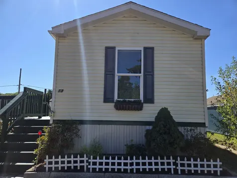 13 Cross Wind Lane Rochester NH 03867