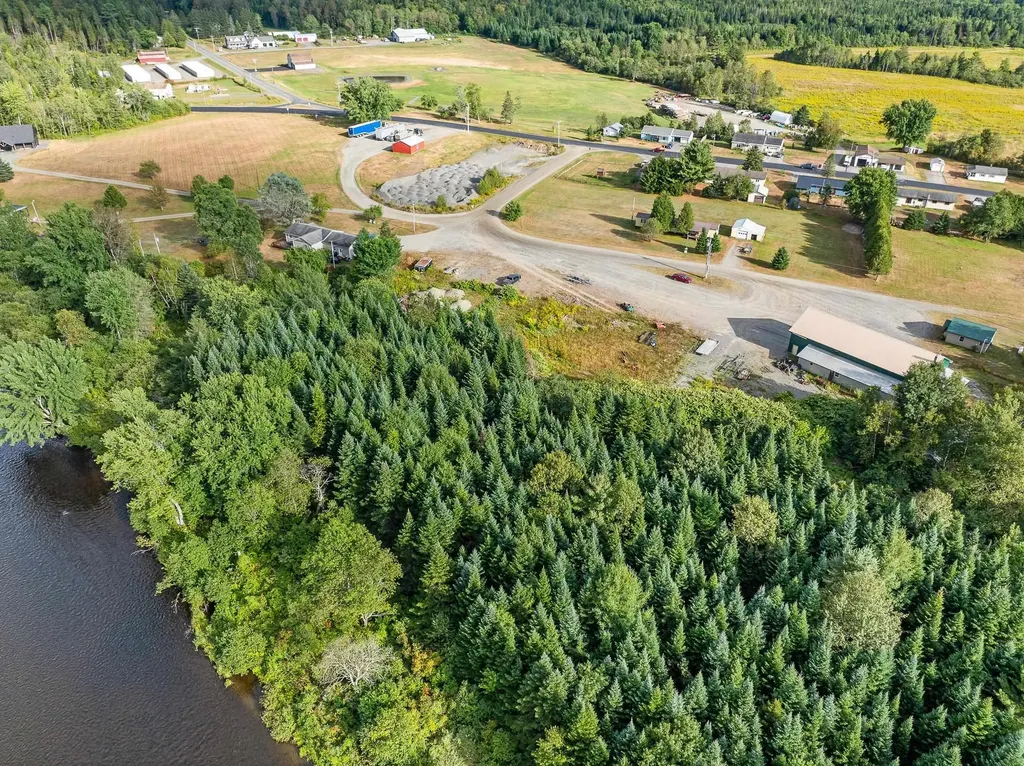 12 River Road Clarksville NH 03592