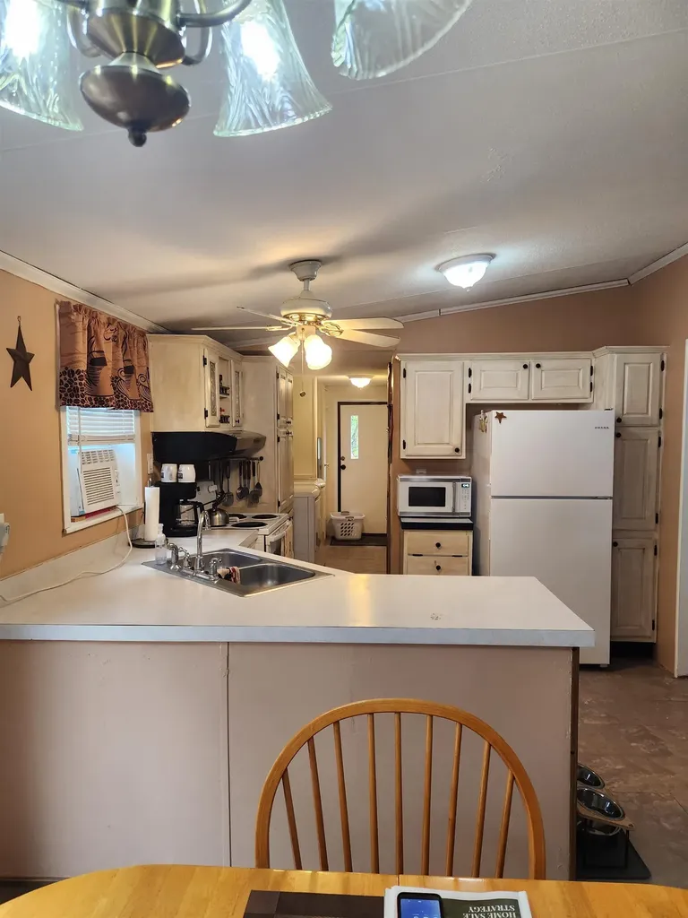 41 Mountainview Road Swanzey NH 03446