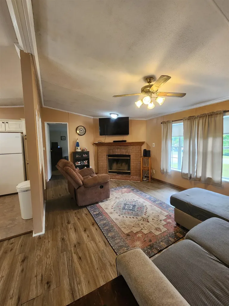 41 Mountainview Road Swanzey NH 03446
