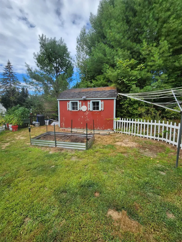 41 Mountainview Road Swanzey NH 03446