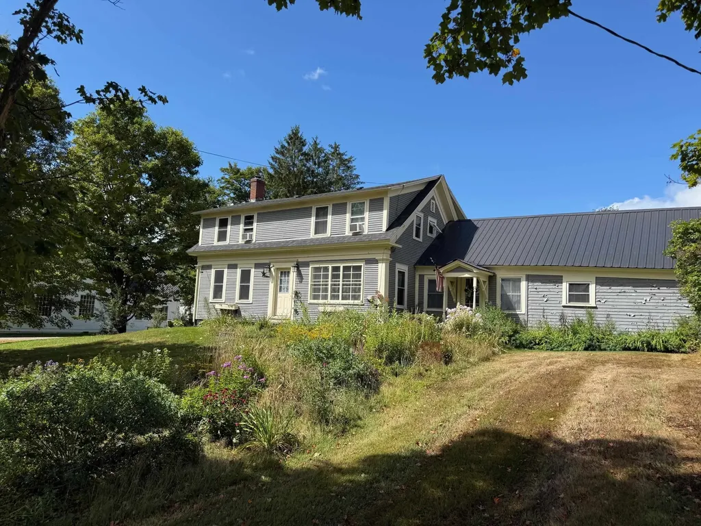 806 Main Street Albany VT 05820