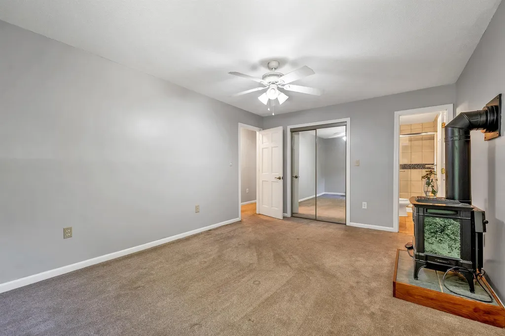 6 Woodland Circle Bow NH 03304