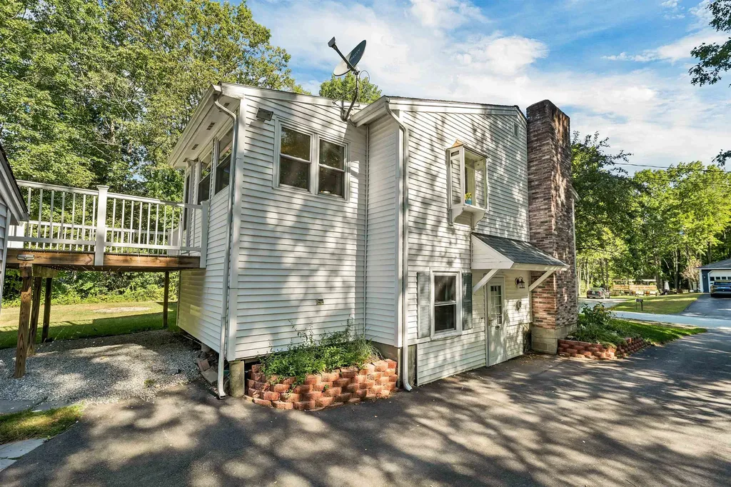 6 Woodland Circle Bow NH 03304