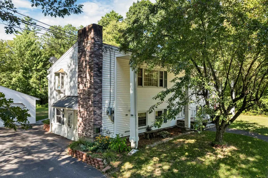 6 Woodland Circle Bow NH 03304