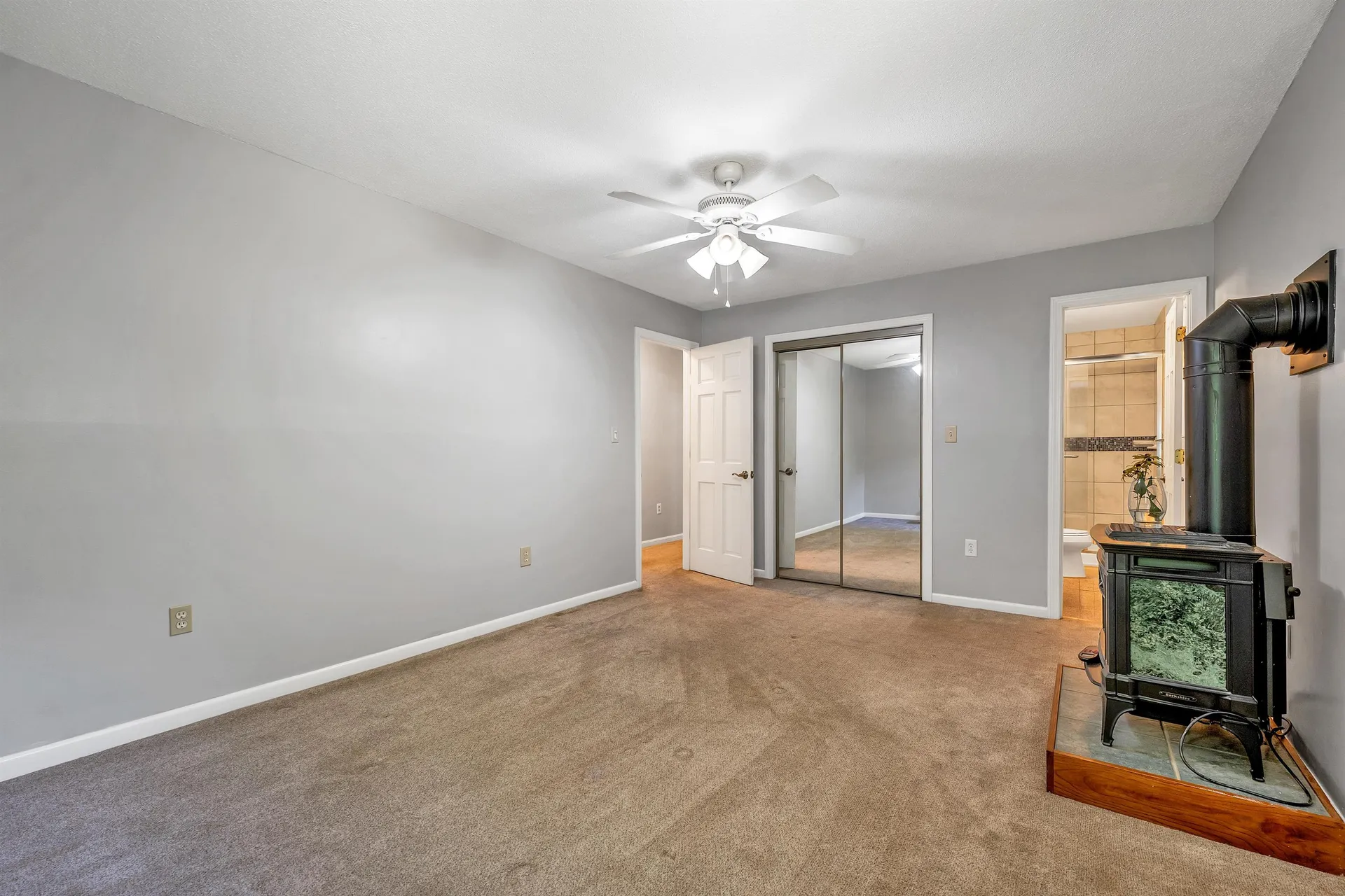 6 Woodland Circle Bow NH 03304