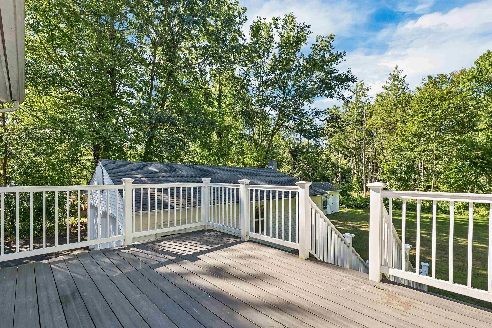 6 Woodland Circle Bow NH 03304