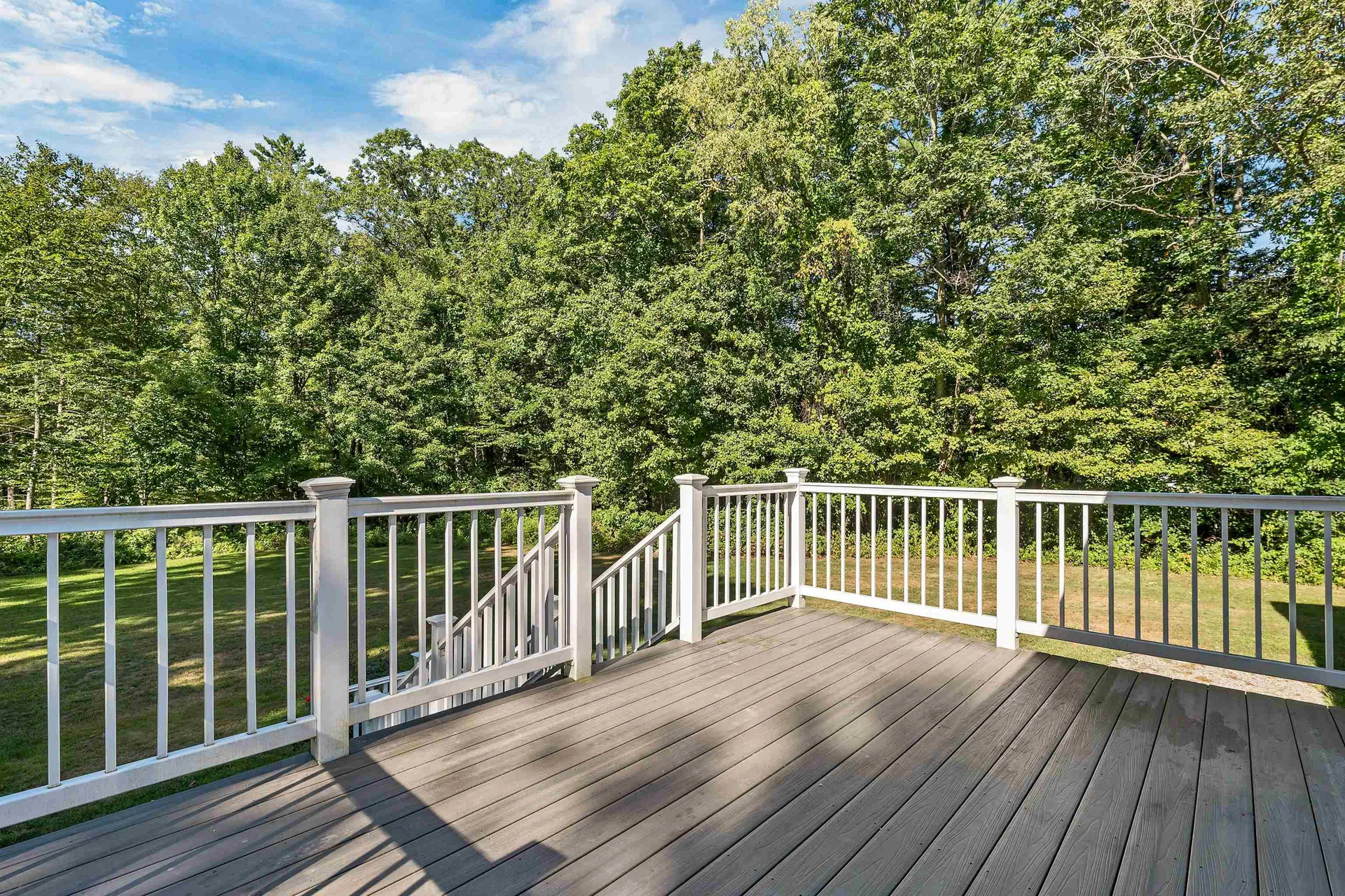 6 Woodland Circle Bow NH 03304