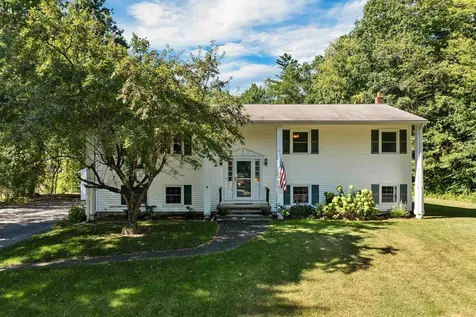 6 Woodland Circle Bow NH 03304