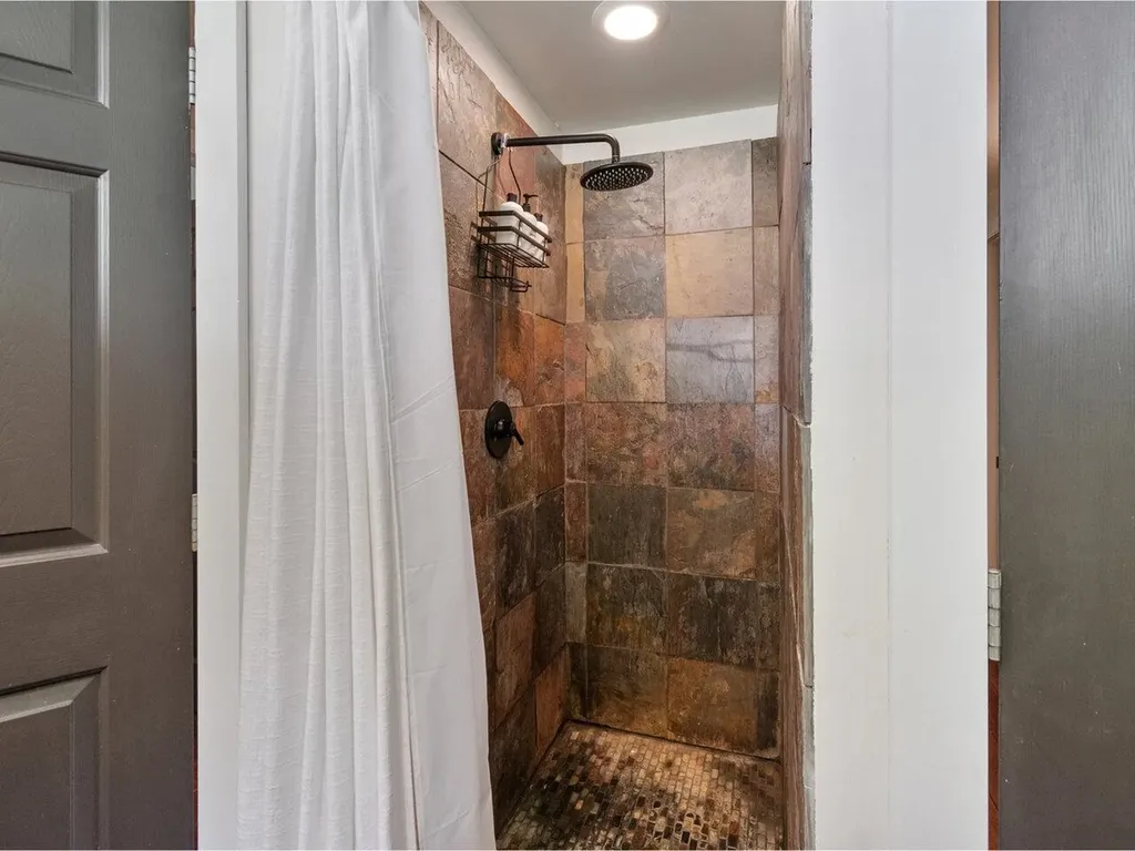 192 Kingsbury Road Waitsfield VT 05673