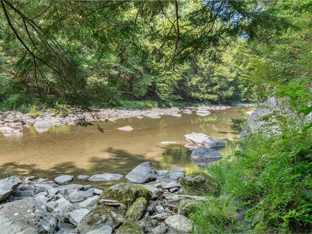 192 Kingsbury Road Waitsfield VT 05673