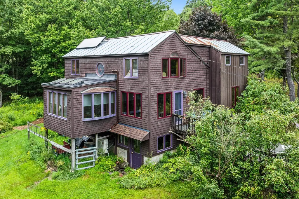 13 Poor Farm Road Hartland VT 05048