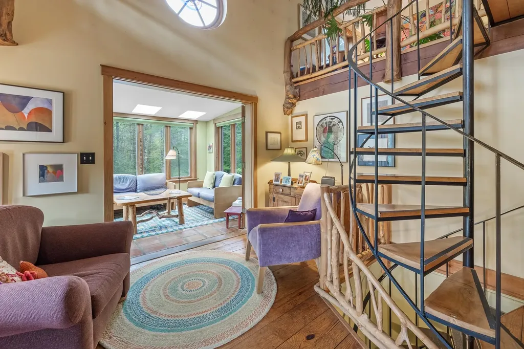 13 Poor Farm Road Hartland VT 05048