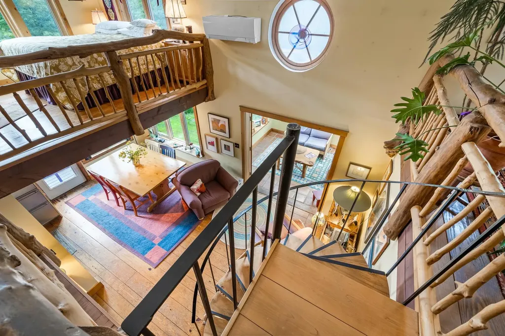 13 Poor Farm Road Hartland VT 05048