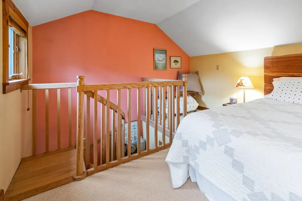 13 Poor Farm Road Hartland VT 05048