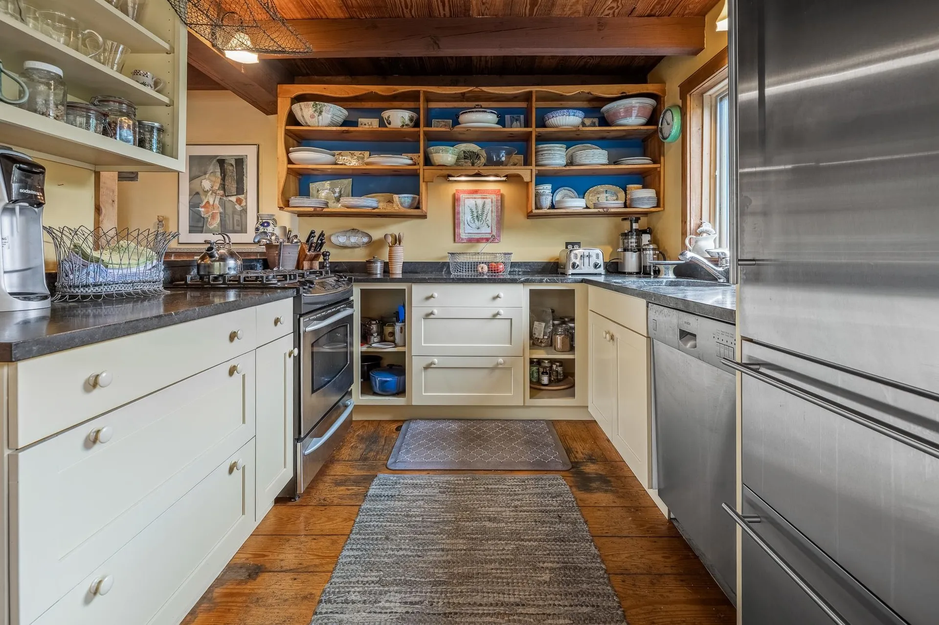 13 Poor Farm Road Hartland VT 05048