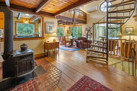 13 Poor Farm Road Hartland VT 05048