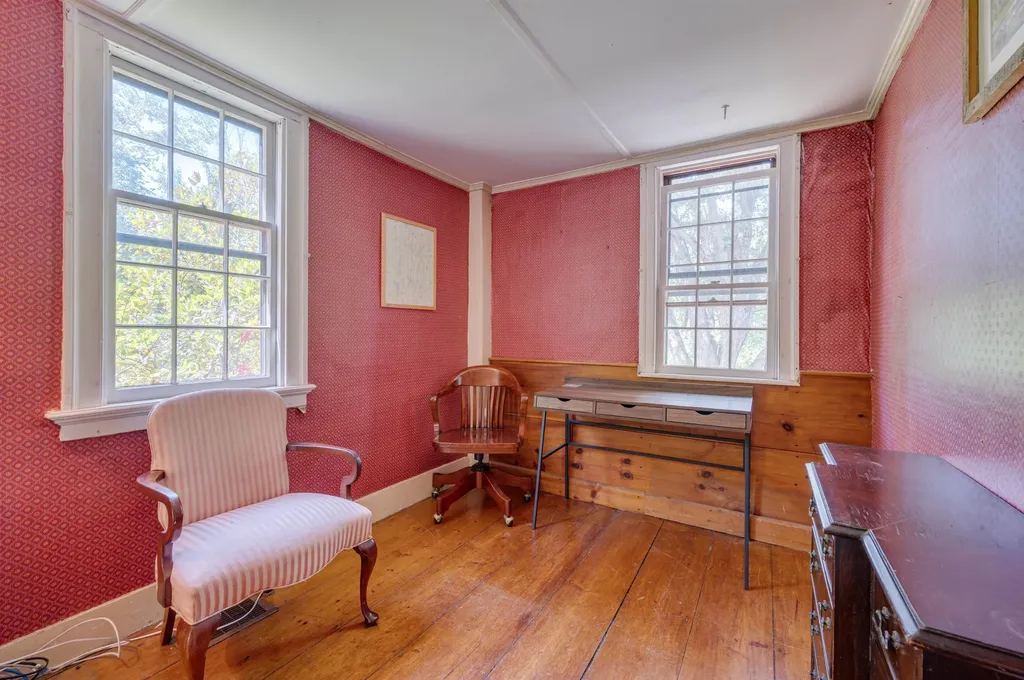 10 Dodge Hill Road Sutton NH 03273