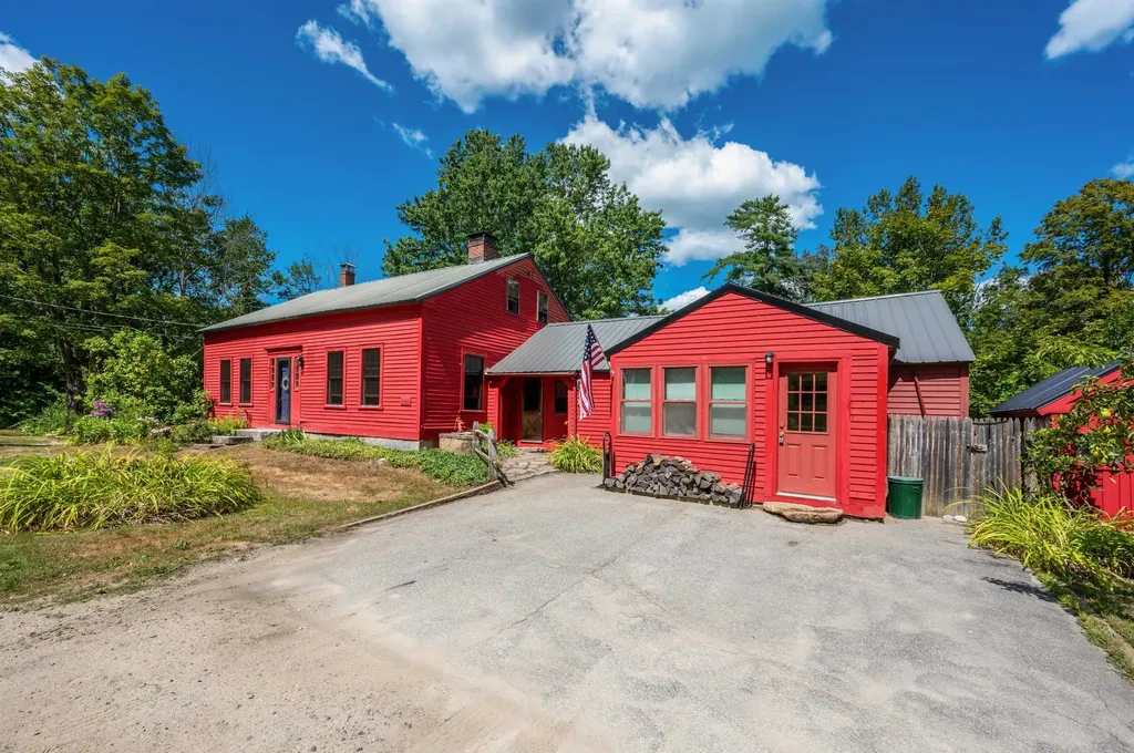 10 Dodge Hill Road Sutton NH 03273