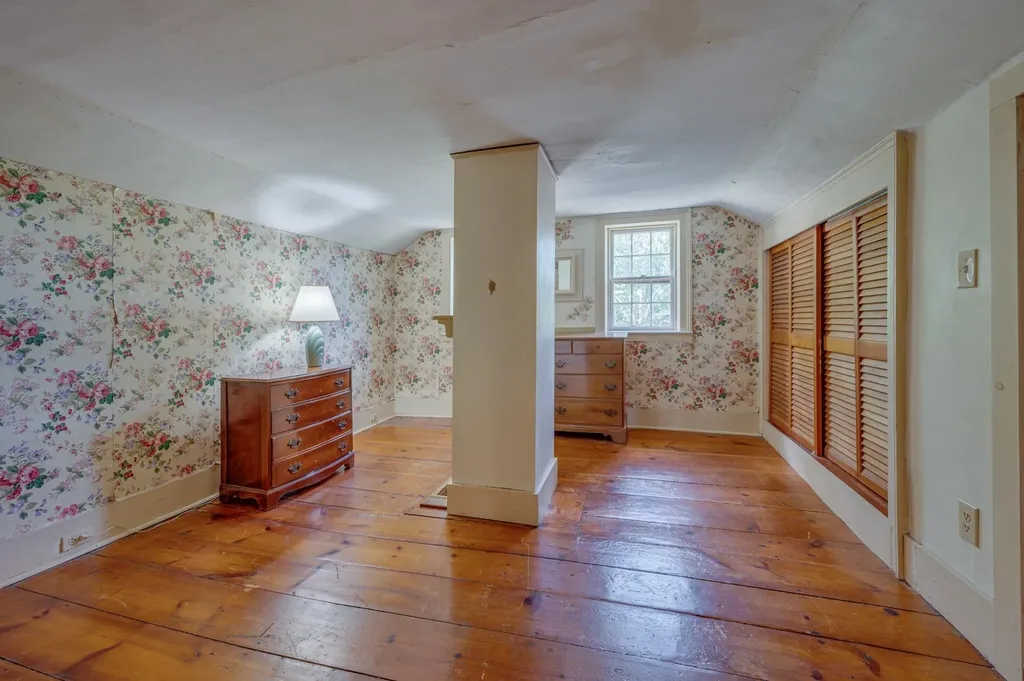 10 Dodge Hill Road Sutton NH 03273