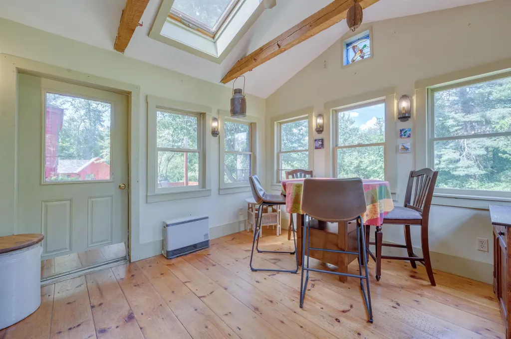 10 Dodge Hill Road Sutton NH 03273