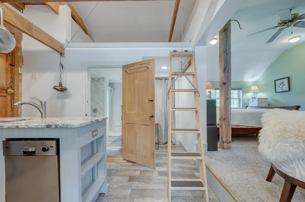 10 Dodge Hill Road Sutton NH 03273