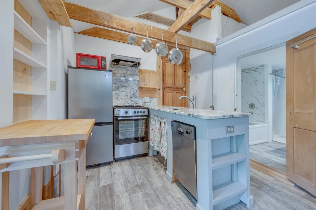 10 Dodge Hill Road Sutton NH 03273