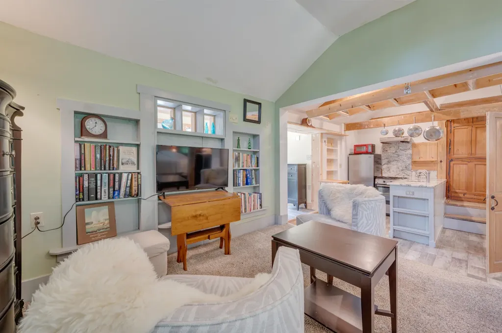 10 Dodge Hill Road Sutton NH 03273