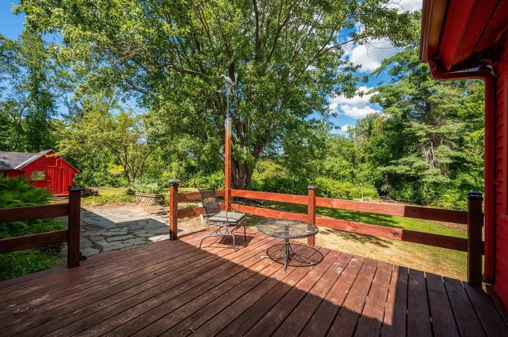 10 Dodge Hill Road Sutton NH 03273