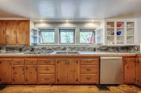 10 Dodge Hill Road Sutton NH 03273