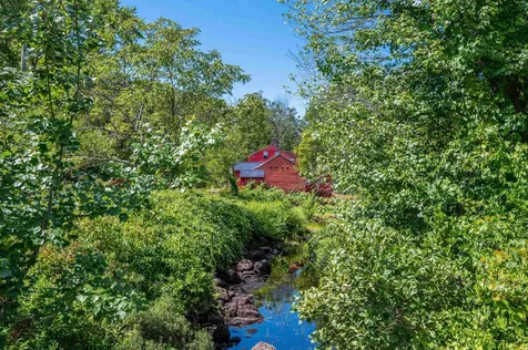 10 Dodge Hill Road Sutton NH 03273