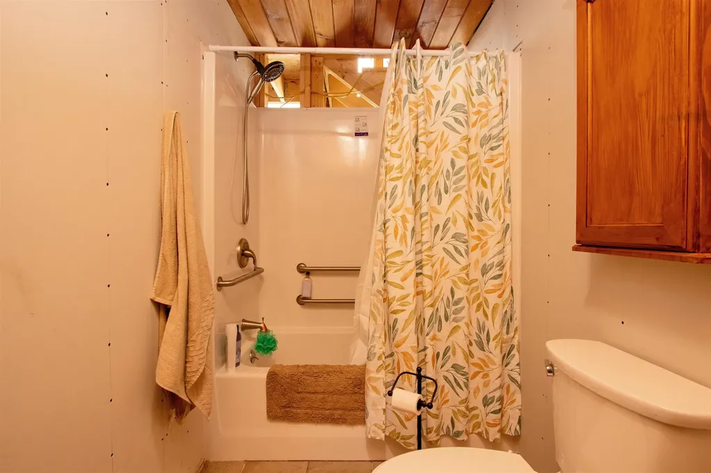 113 Renfrew Lane Concord VT 05824