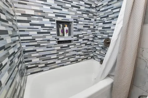 375 Endicott N. Street Laconia NH 03246