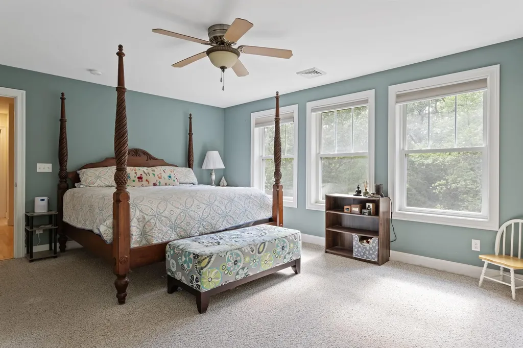 5 Stone Ridge Lane Exeter NH 03833