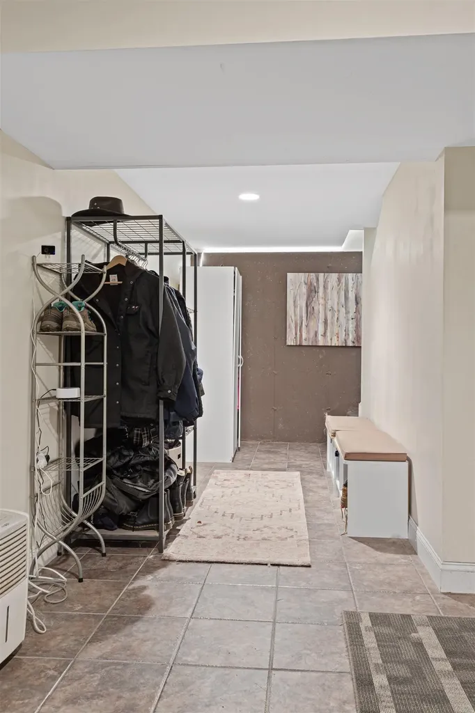 5 Stone Ridge Lane Exeter NH 03833