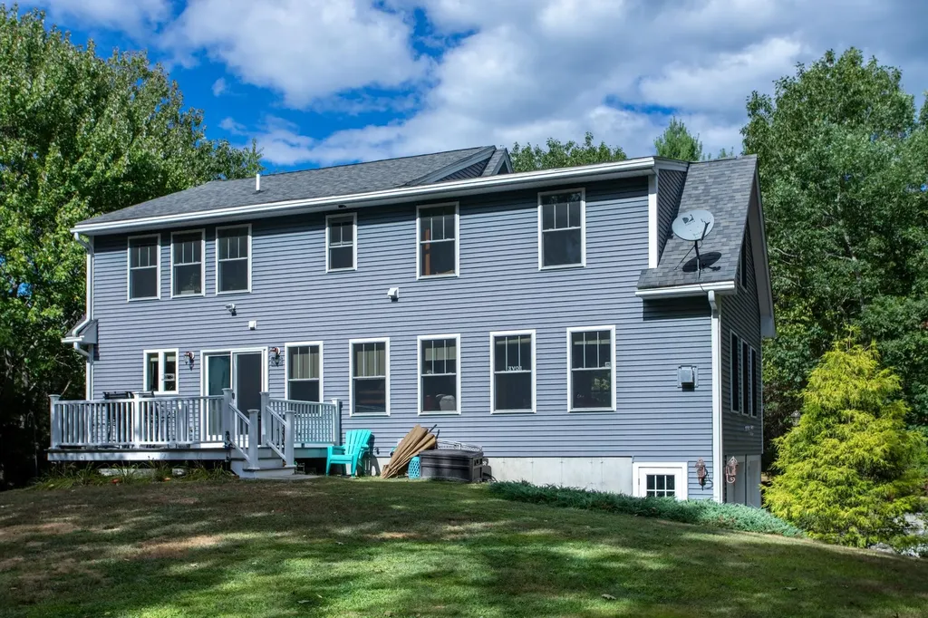 5 Stone Ridge Lane Exeter NH 03833