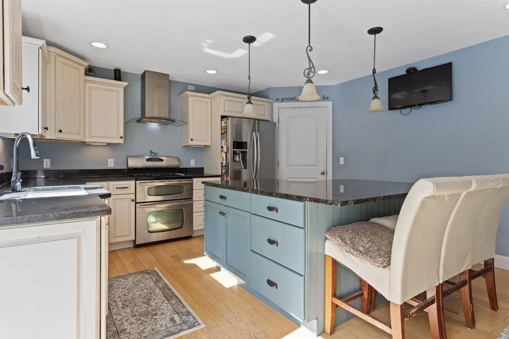 5 Stone Ridge Lane Exeter NH 03833