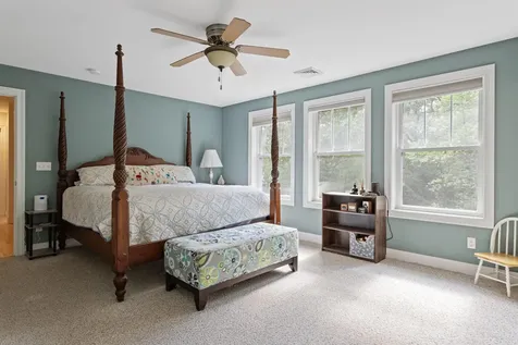 5 Stone Ridge Lane Exeter NH 03833