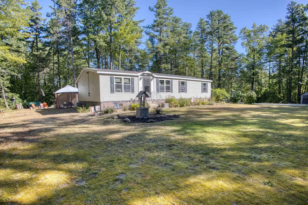 33 Blueberry Road Ossipee NH 03814