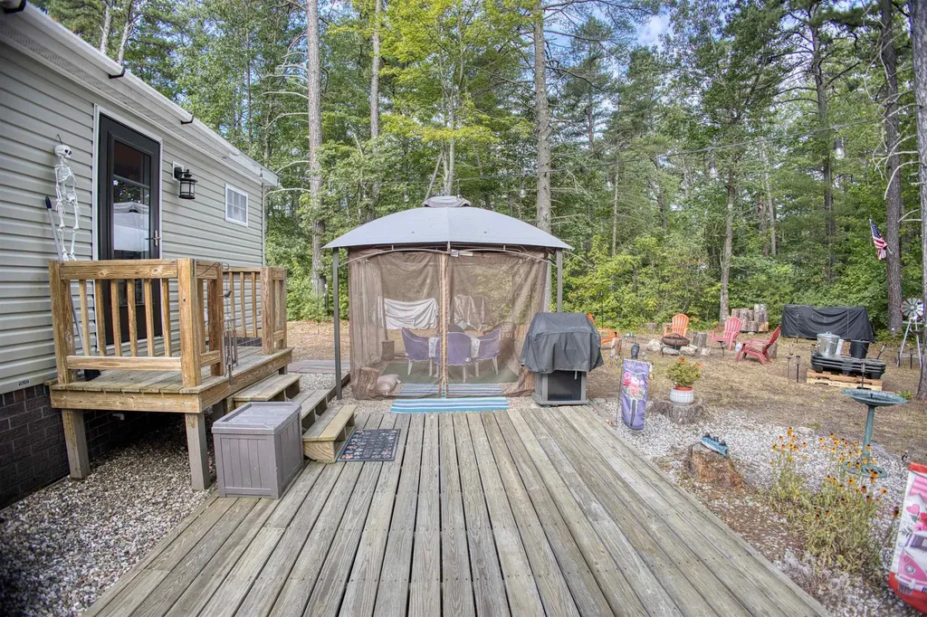 33 Blueberry Road Ossipee NH 03814