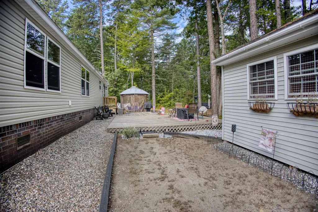 33 Blueberry Road Ossipee NH 03814