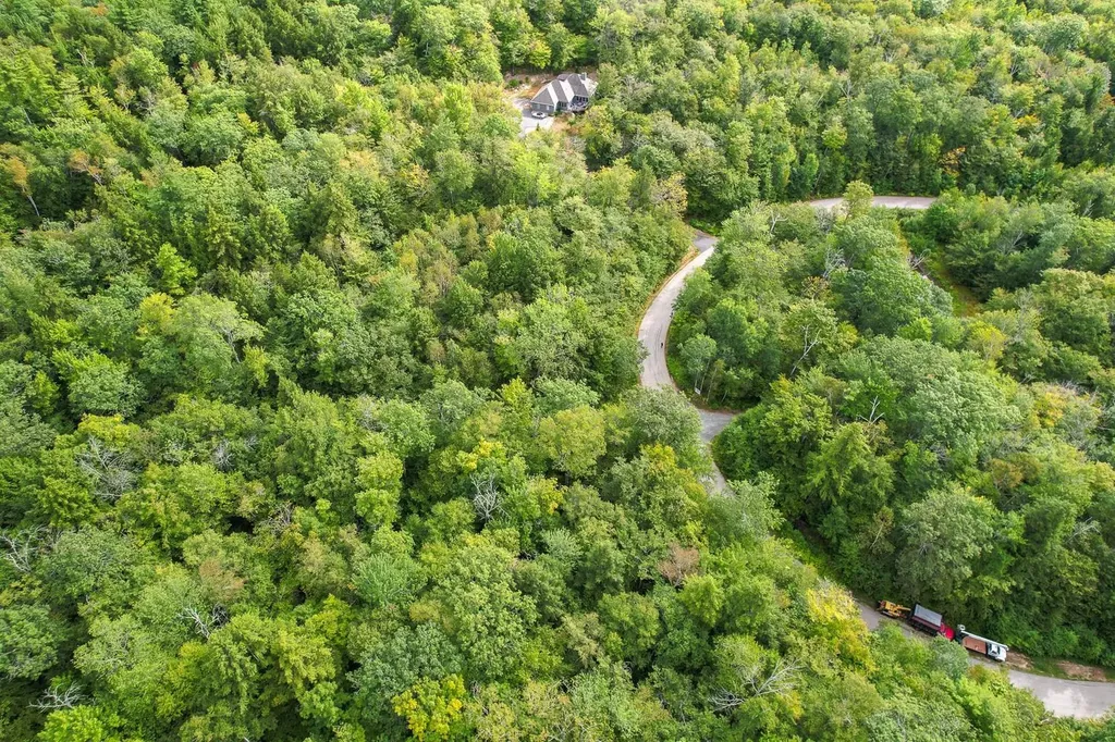 00 Ledgewood Circle Hebron NH 03241