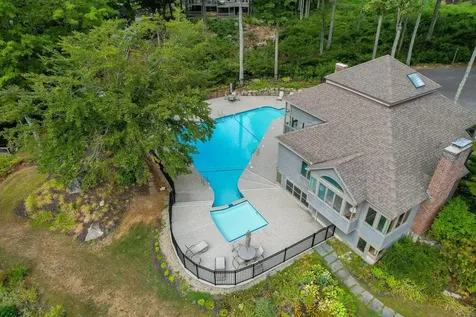 00 Ledgewood Circle Hebron NH 03241