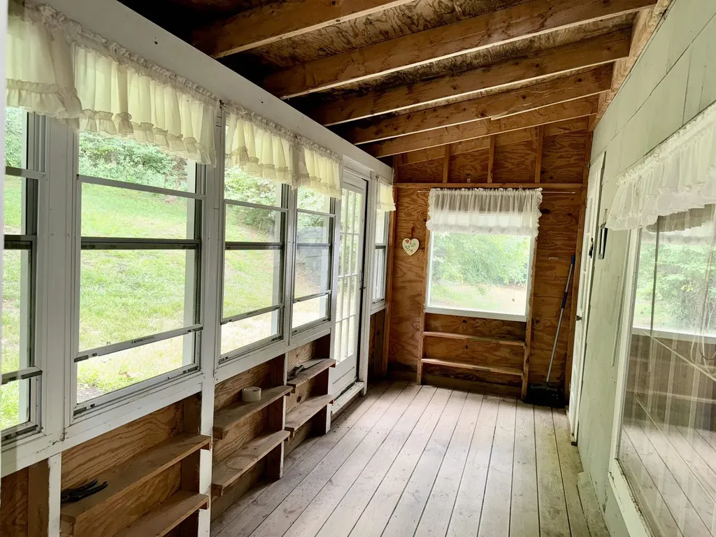 652 Pleasant Street Newport City VT 05855