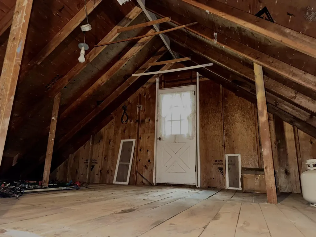 652 Pleasant Street Newport City VT 05855