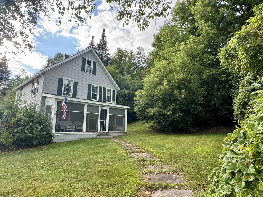 652 Pleasant Street Newport City VT 05855