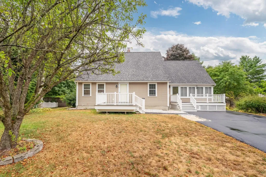 8 Chesterfield Drive Concord NH 03301